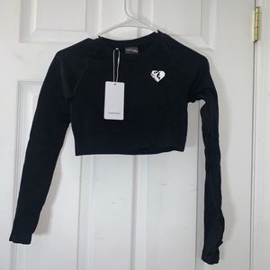 Women’s best black long sleeve gym crop top